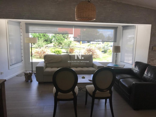 Casa En Mansa - Punta Del Este- Ref: 2914