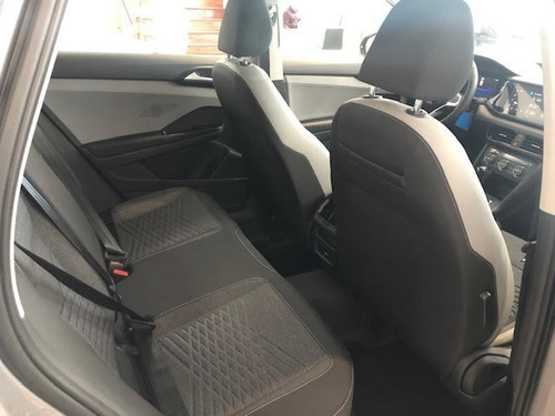 Imagen 17 de 25 de Volkswagen Taos 1.4 250 Tsi Comfortline Stock Fisico Rt A1