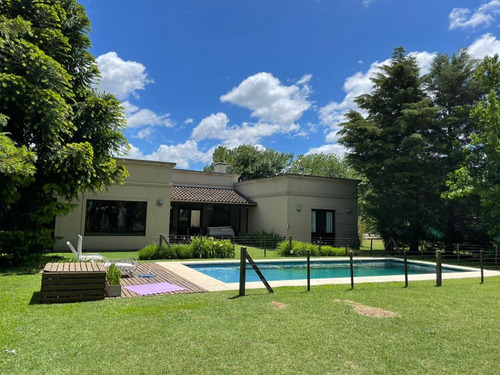 Imagen 2 de 14 de Casa En Venta Club De Campo Los Puentes