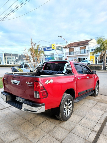 Imagen 8 de 14 de Toyota Hilux 2018 2.8 Cd Srx 177cv 4x4 At