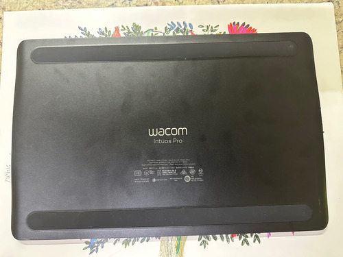 Mesa Digitalizadora Wacom Intuos Pro Media Pth660 Cor Black Preto (Usado)