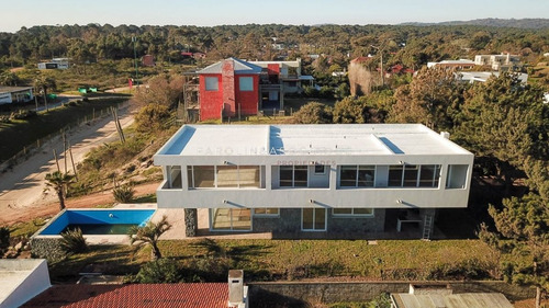 Imagen 4 de 23 de Casa En Venta Tio Tom 3 Dormitorios