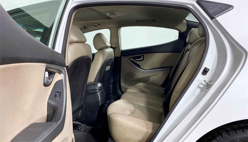 Imagen 10 de 15 de 110052 - Hyundai Elantra 2015 Con Garantía