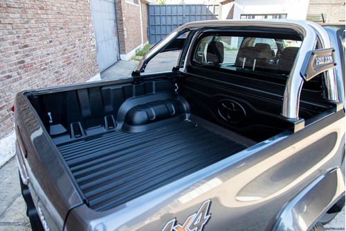 Toyota Hilux Pick-up 2.8 Cd Srx 204cv 4x4 At