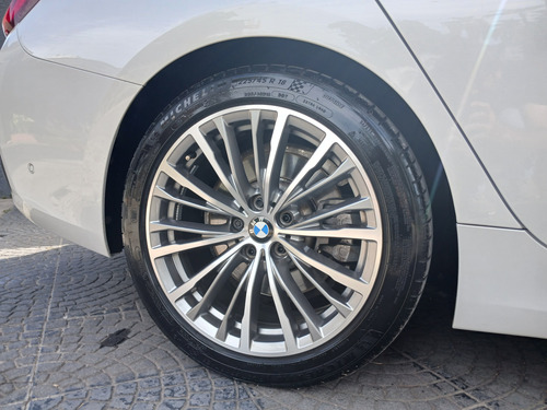 BMW Serie 3 3.0 330i Sedan Sport 252cv