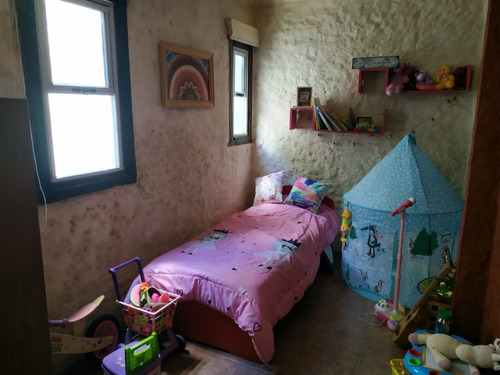 Casa En Venta 2 Dormitorios Barrio Oriental
