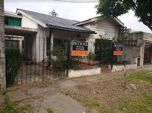 Imagen 2 de 3 de Excelente Oportunidad, Chalet Cercano A La Estacion
