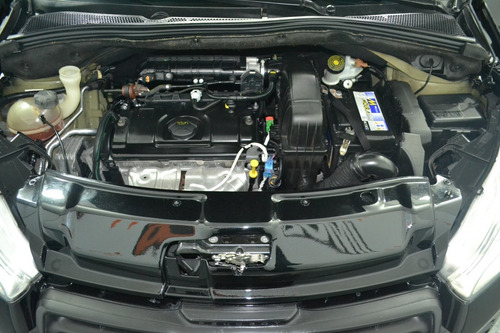 Imagen 12 de 12 de Peugeot 208 1.5 Allure Mt 2014-imolaautos