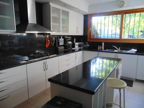 Imagen 13 de 30 de Casa En Venta 3 Dormitorios - Las Lomas-jockey. San Isidro