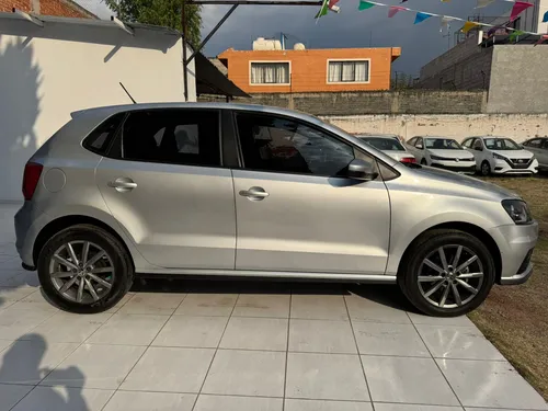 Volkswagen Polo 1.6 L4 Sound Mt