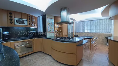 Ls Vende Apartamento La Urbina