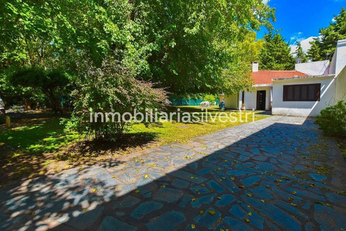 Imagen 3 de 18 de 488 Y 29 Gonnet - Casa En Venta