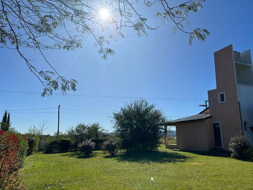 Venta De Complejo En Barrio Gutierrez - Los Reartes