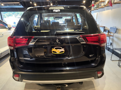 Mitsubishi Outlander 3.0 GT 4X4 V6 24V GASOLINA 4P AUTOMÁTICO