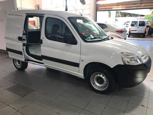Imagen 12 de 14 de Berlingo Furgon 1.6 Hdi Bussiness