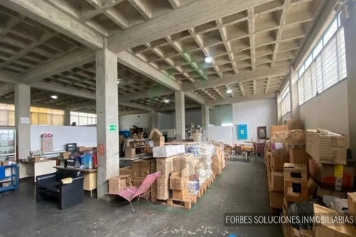 Imagen 10 de 14 de Amplio Edificio Industrial De 3 Pisos, Ascensor De Carga Capacidad 1.200 Kilos En Los Teques 04143105450