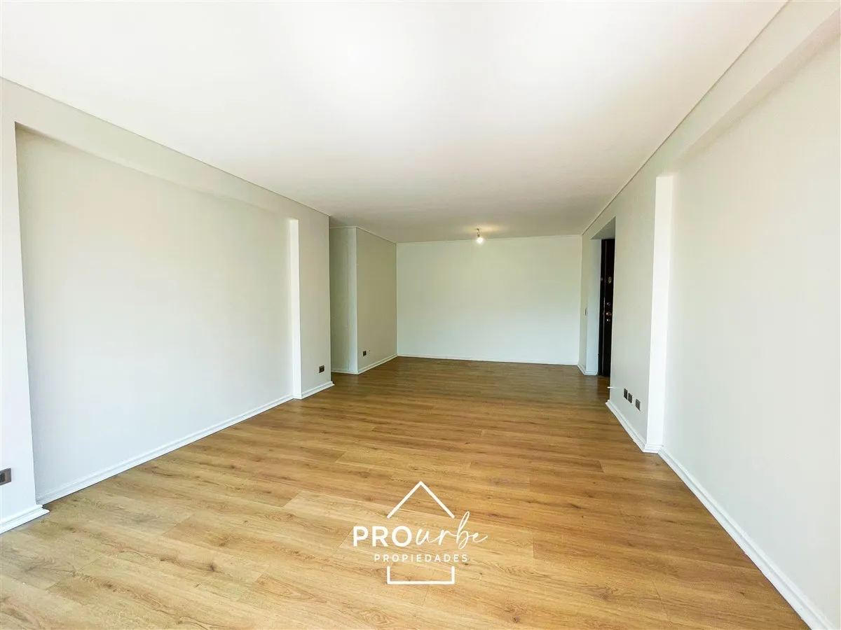 Imagen 3 de 17 de Departamento 1er Piso, 3 Dorm + Servicios, 2 Estacionamient