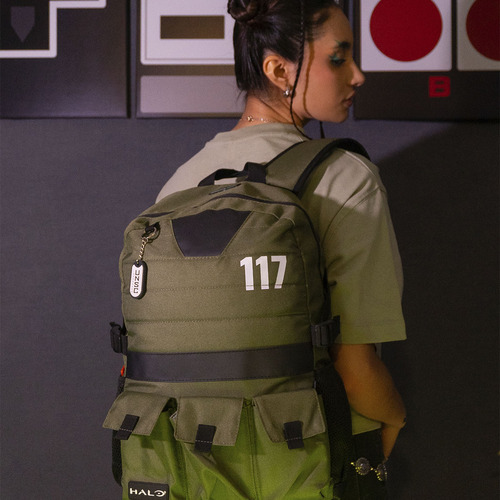 Mochila Halo Edicion Legendaria Color Verde Musgo Diseño De La Tela Liso