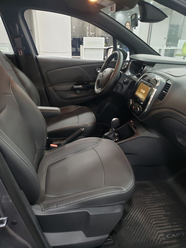 Imagen 12 de 16 de Auto Camioneta Renault Captur Intens 1.6 Cvt