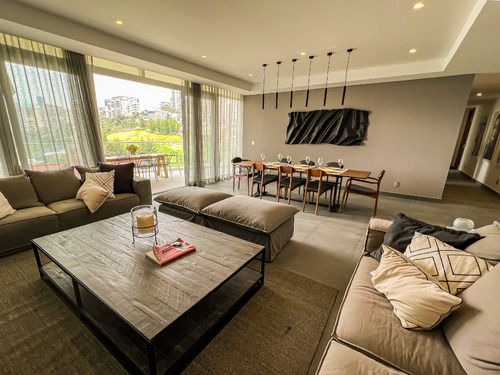Departamento En Venta En Bosque Real Ivy, 3 Recámaras Frente Al Campo De Golf