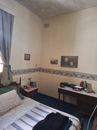 Vendo Casona De Época 4 Dorm,2 Cocinas,3 Baños 2 Plantas. Sobre Avenida Lezica Gran Padrón De 1.100 M2, Barrio Colon