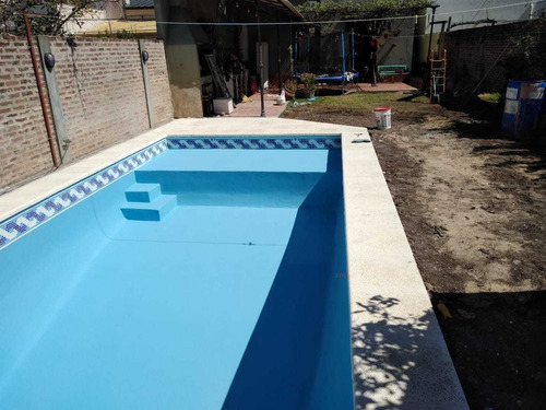 Imagen 3 de 5 de Piletas De Material