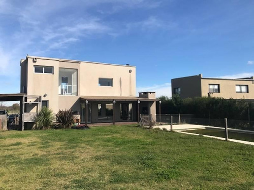 Imagen 2 de 14 de Casa En Venta Y Alquiler En El Cantón Maroto Propiedades
