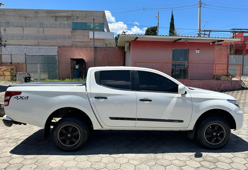 Mitsubishi L200 2.4 Triton Sport Gl Cab. Dupla 4x4 4p