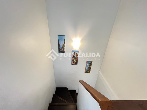 Duplex En Venta De 2 Dorm. En Ñuñoa