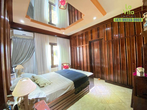 Imagem 16 de 23 de Casa À Venda Com 4 Dormitórios, Piscina, Próximo Ao Centro - Bairro Coloninha - Gaspar Sc - Ca0611