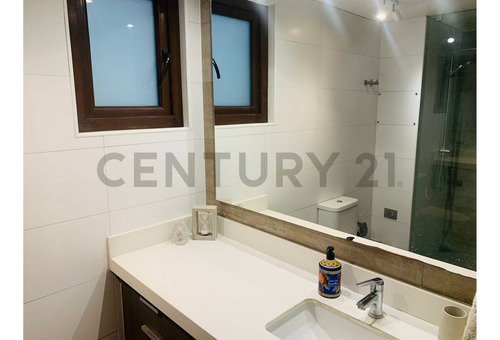 Venta Depto. 2d-3b Las Condes, Excelente Ubicación
