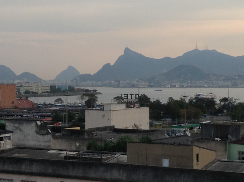 Imagem 9 de 17 de Vendo E/ou Alugo Apartamento Excelente Vista Para Baia De Guanabara