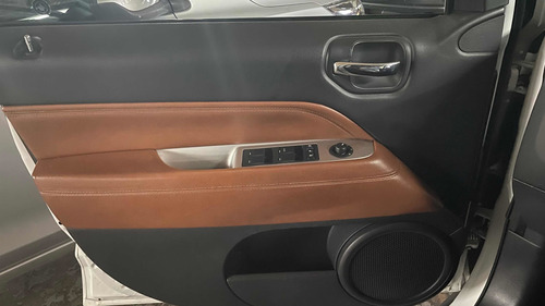 Imagen 11 de 13 de Jeep Compass 2.4 Limited 4x2 At 2015