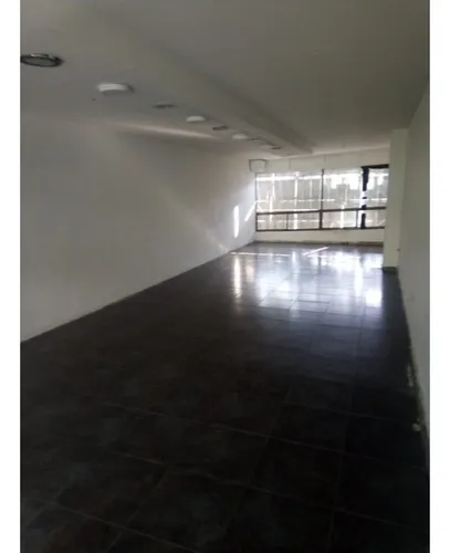Se Alquila Local En El Centro Manizales