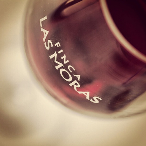 Imagen 3 de 10 de Vino Los Intocables Red Blend Caja X 6 X 750ml.