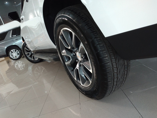 Chevrolet Suburban 2021 5.4 Lt Piel Blanca At