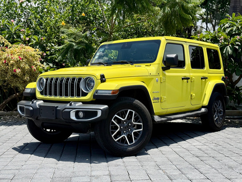 Jeep Wrangler 5p Unlimited Sahara L4/2.07/T Aut