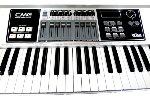 Cme Teclado Controlador Midi Usb 76 Teclas Uf70 V2 Bivolt