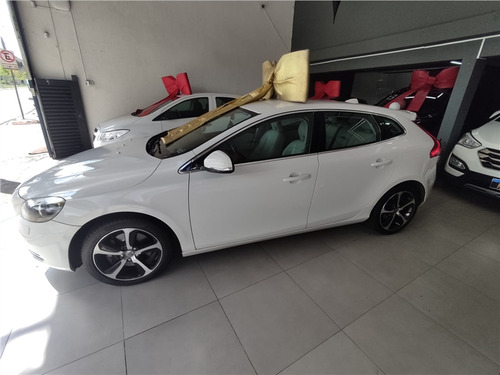Volvo V40 2.0 T4 DYNAMIC TURBO GASOLINA 4P AUTOMÁTICO