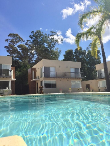 Imagen 9 de 30 de Casas Para 4 Opción 5 Personas En Bella Vista, Maldonado - 15min De Piriapolis - 600 Metros De La Playa - 5min Del Supermercado - Sala De Juegos - Piscina