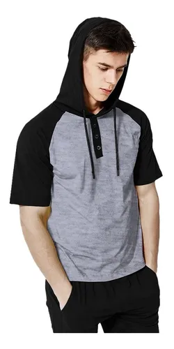 Camiseta masculina com best sale capuz