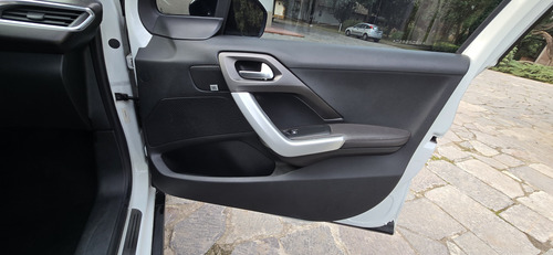 Peugeot 2008 1.6 Thp Sport