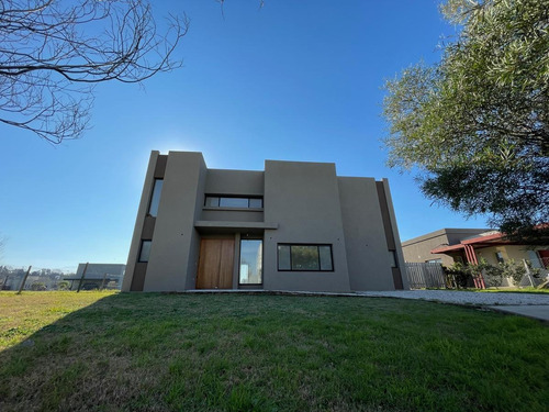 Imagen 6 de 30 de Casa En Venta El Canton Barrio Norte A Laguna C/pileta