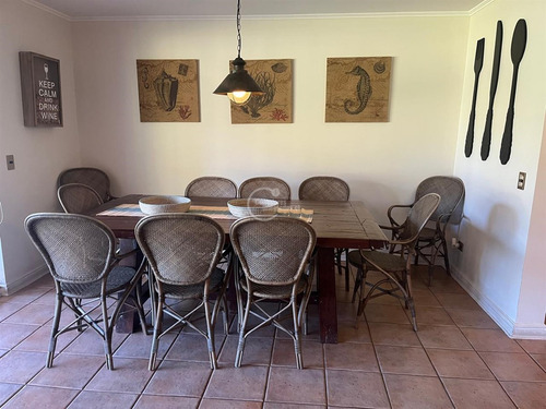 Departamento En Venta De 4 Dorm. En Santo Domingo