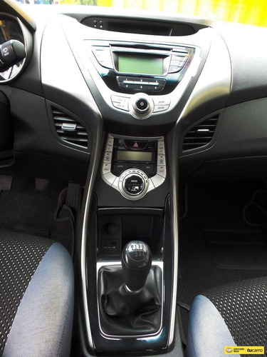 Imagen 20 de 25 de Hyundai Elantra I35