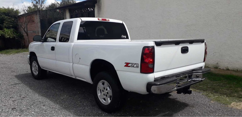 Imagen 4 de 13 de Chevrolet Silverado 2007 A Pickup Silverado 2500 Cab Ext Mt