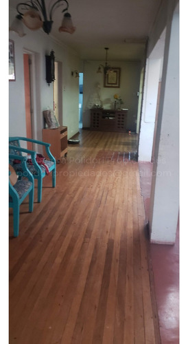 Se Vende Céntrica Casa - Calle Negrete, San Fernando