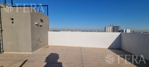 Venta Departamento De 4 Ambientes Con Cochera Y Balcón En Avellaneda