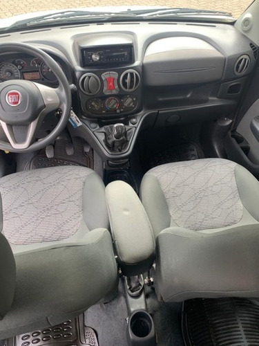 Imagem 8 de 10 de Fiat Doblo Essence 7 Lugares