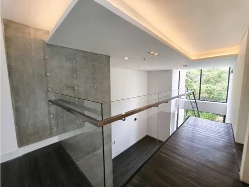180m2 Apartamento En El Poblado